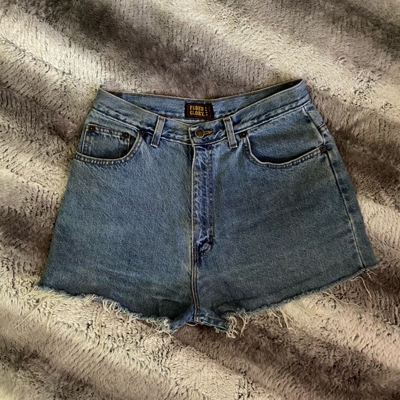 Vintage Cutoff Jean shorts - Picture 3 of 3